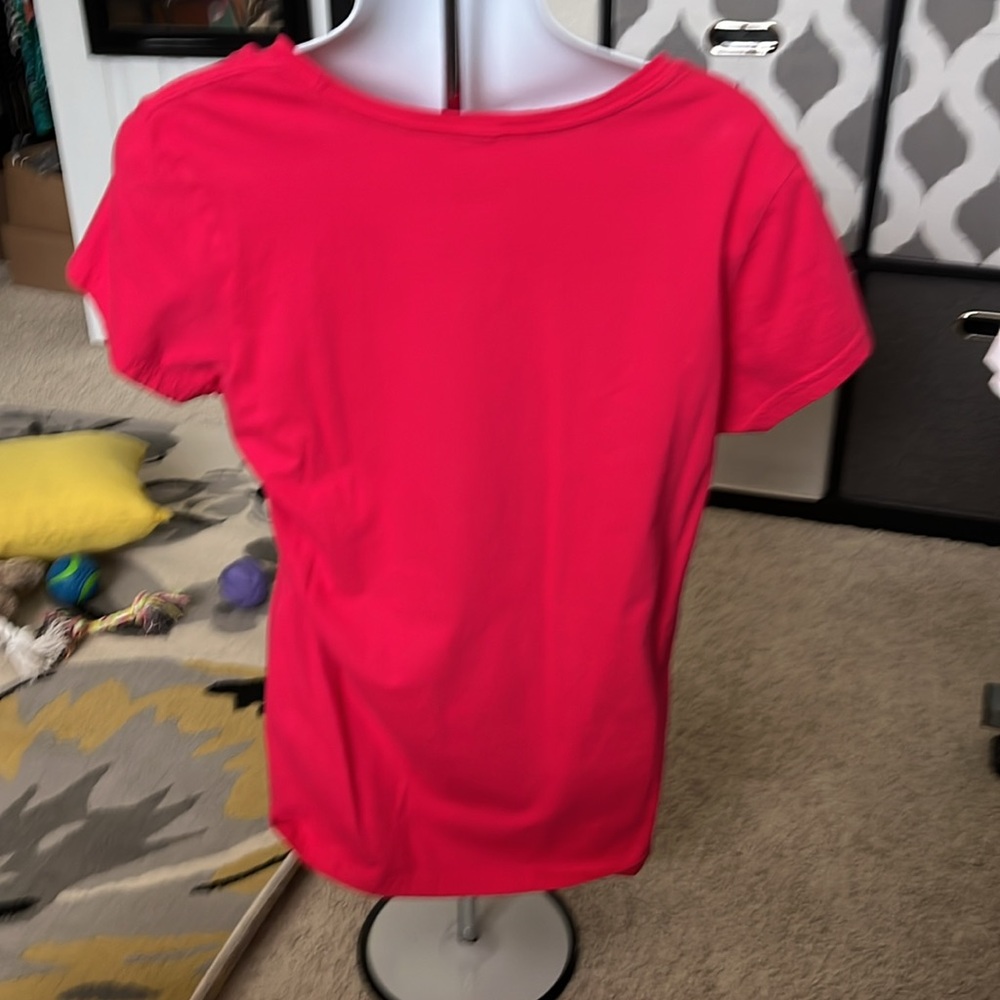 Reebok Red Dot Pattern Tee - Picture 5 of 8